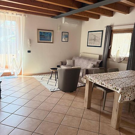 Ferienwohnung Ely Hause Calmasino Exterior foto