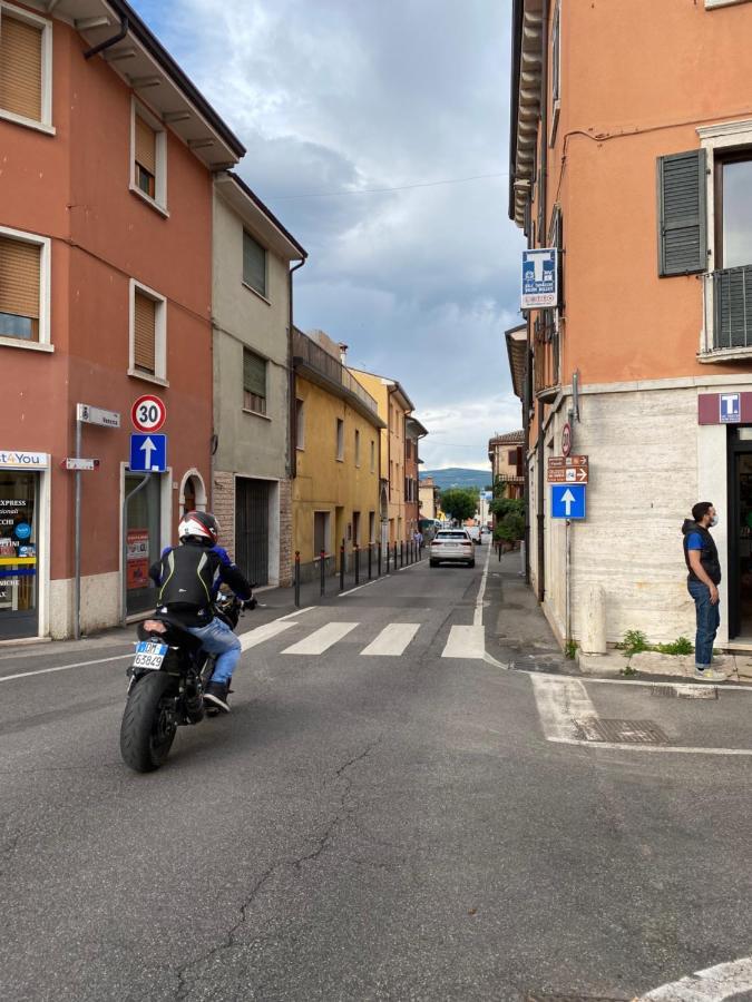Ferienwohnung Ely Hause Calmasino Exterior foto